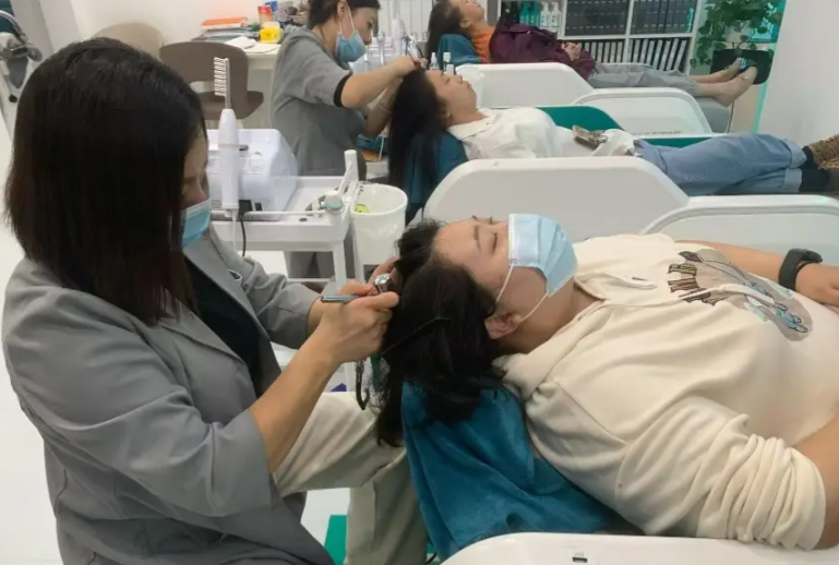 2.5 亿人脱发背后的商机:养发加盟正当时