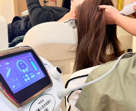 唯秦秘养发馆加盟如何将消费者信任从“个人”转移到“系统”？