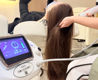 唯秦秘大健康AI养发加盟如何帮您节省传统模式看不见的三大成本？