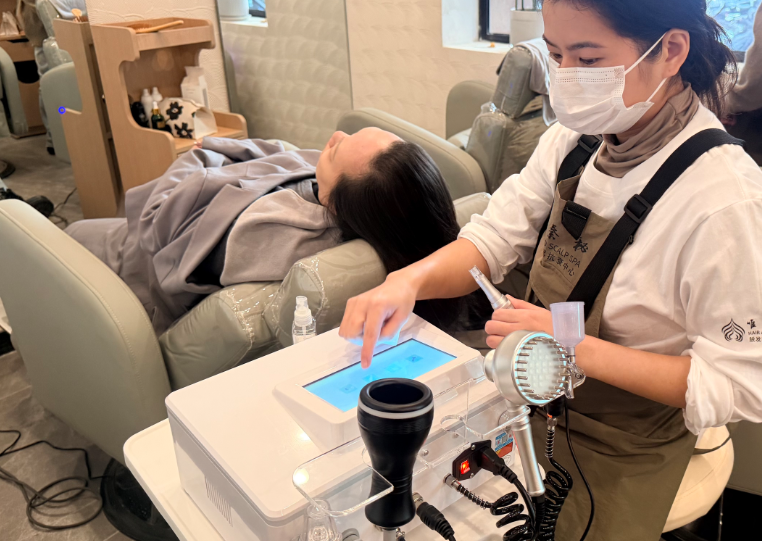 唯秦秘养发馆的“械字号”，究竟比普通妆字号养发产品强在哪？