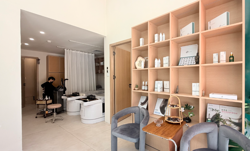 为什么唯秦秘养发的顾客不再问“有没有效”，而是问“多久见效”？