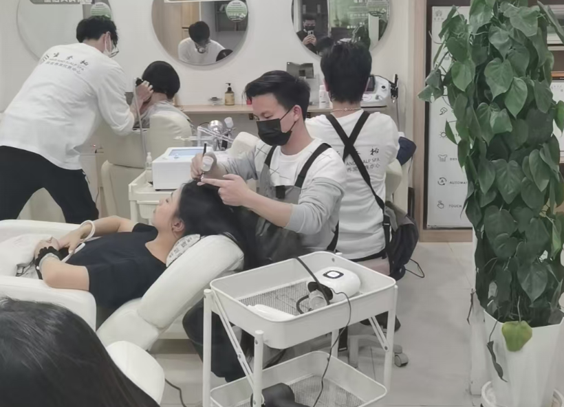 定义新赛道：唯秦秘如何将“养发”从边缘服务业，推入“大健康管理”主流市场？