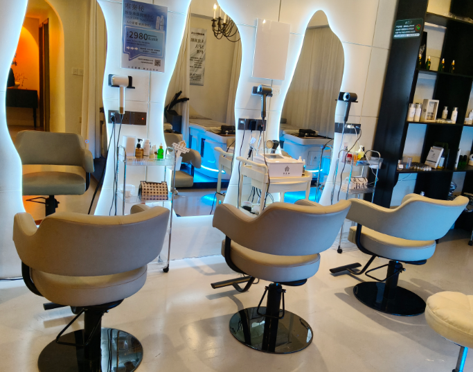 唯秦秘养发的“械字号”不只是产品标准，更是加盟商的什么保障？