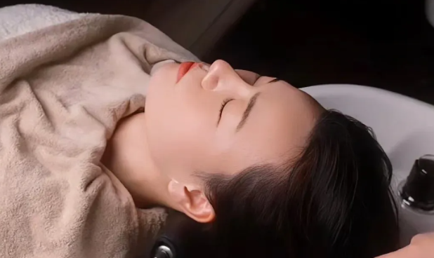 唯秦秘的产品立项之前先问“针对什么问题”，不问“什么好卖”？